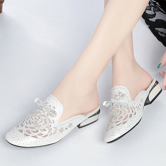 Damen Mules mit funkelndem Strassbesatz und elegantem Spitzenmuster R&B