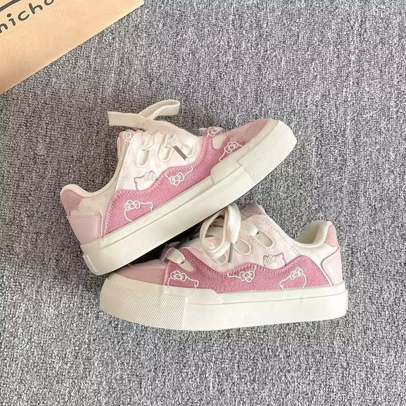 Damen modische Sneakers mit verspielten Details und texturiertem Obermaterial