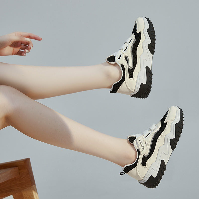 Damen Sportliche Sneaker mit atmungsaktiven Obermaterial und komfortablem Klettverschluss R&B