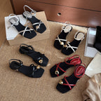 Damen Elegante Sandalen mit verstellbaren Riemen und glänzenden Akzenten R&B