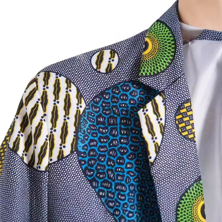 Damen Blazer im einzigartigen afrikanischen Muster mit modernem Schnitt