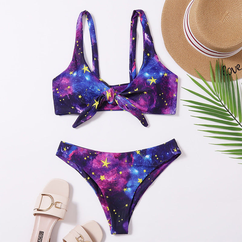 Damen Triangel-Bikini mit buntem Galaxienmuster und verspieltem Knoten R&B