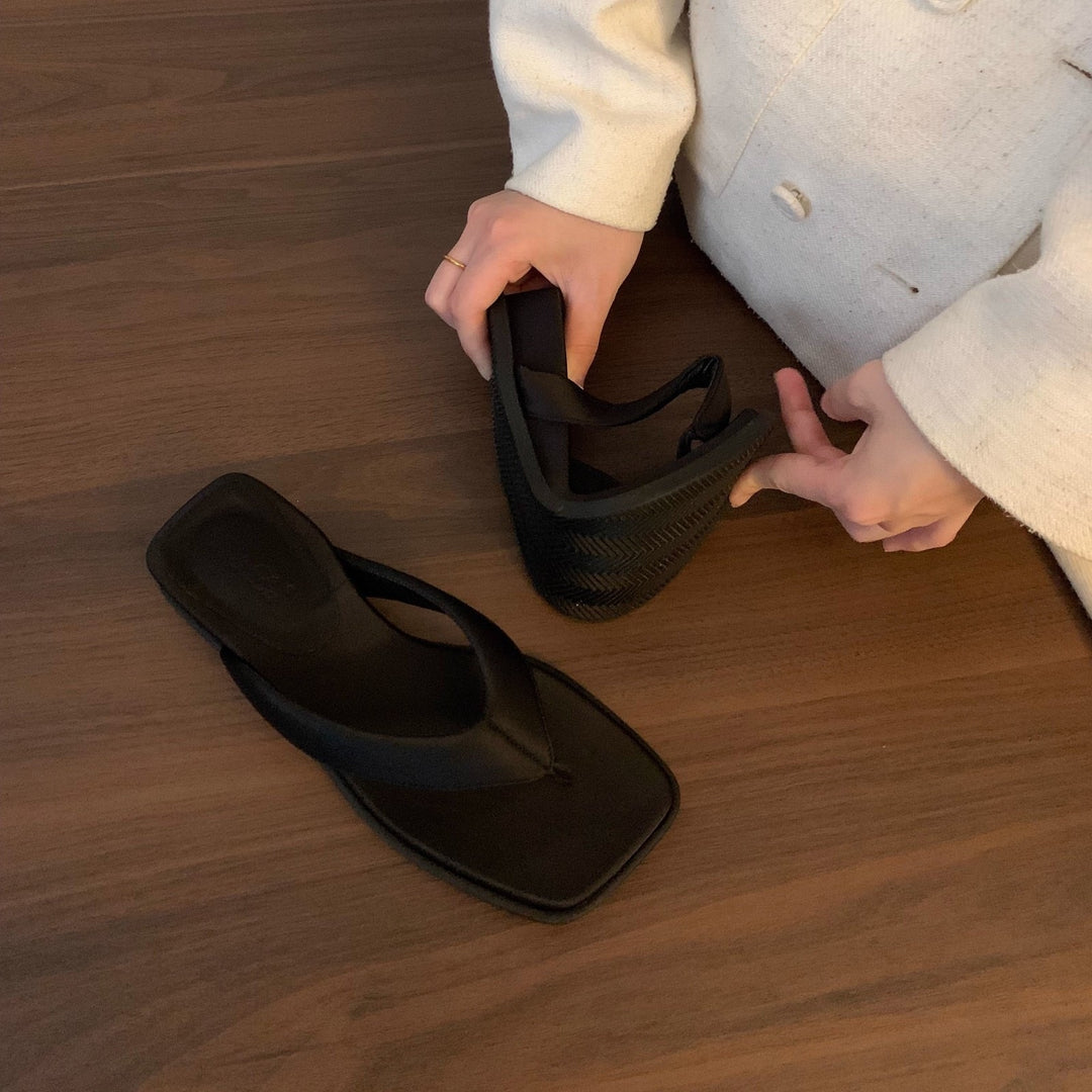 Damen Zehentrenner mit elegantem minimalistischen Design und komfortablen Fußbetten R&B
