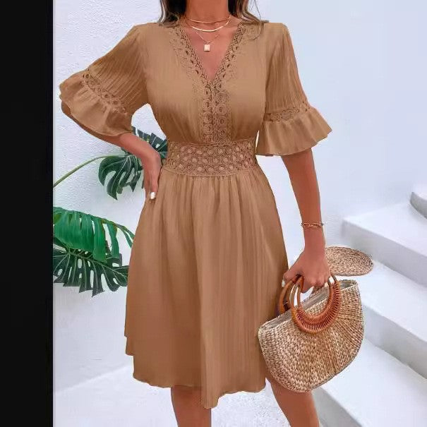 Damen Plissiertes Kleid mit kreativen Häkel-Akzenten R&B