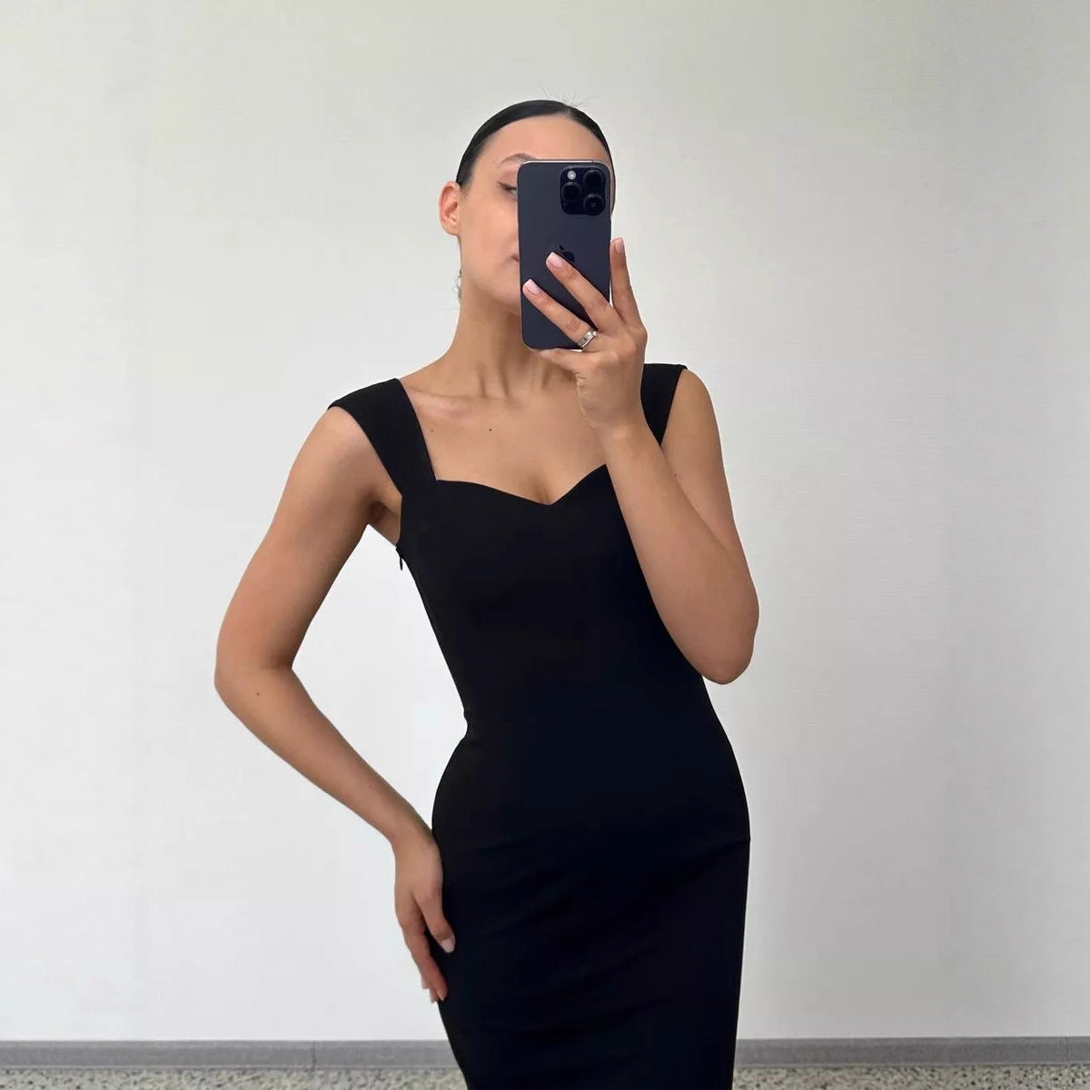 Damen Wickelkleid mit elegantem Herzausschnitt und schwingendem Saum R&B