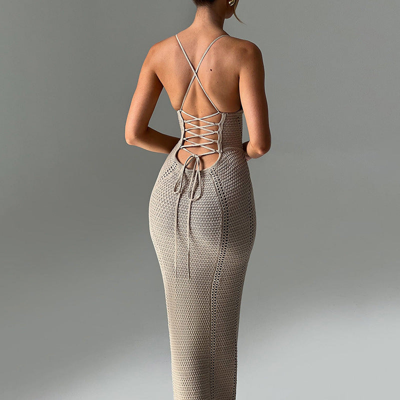 Damen Elegantes Strick-Maxikleid mit tailliertem Schnitt und tiefem V-Ausschnitt R&B