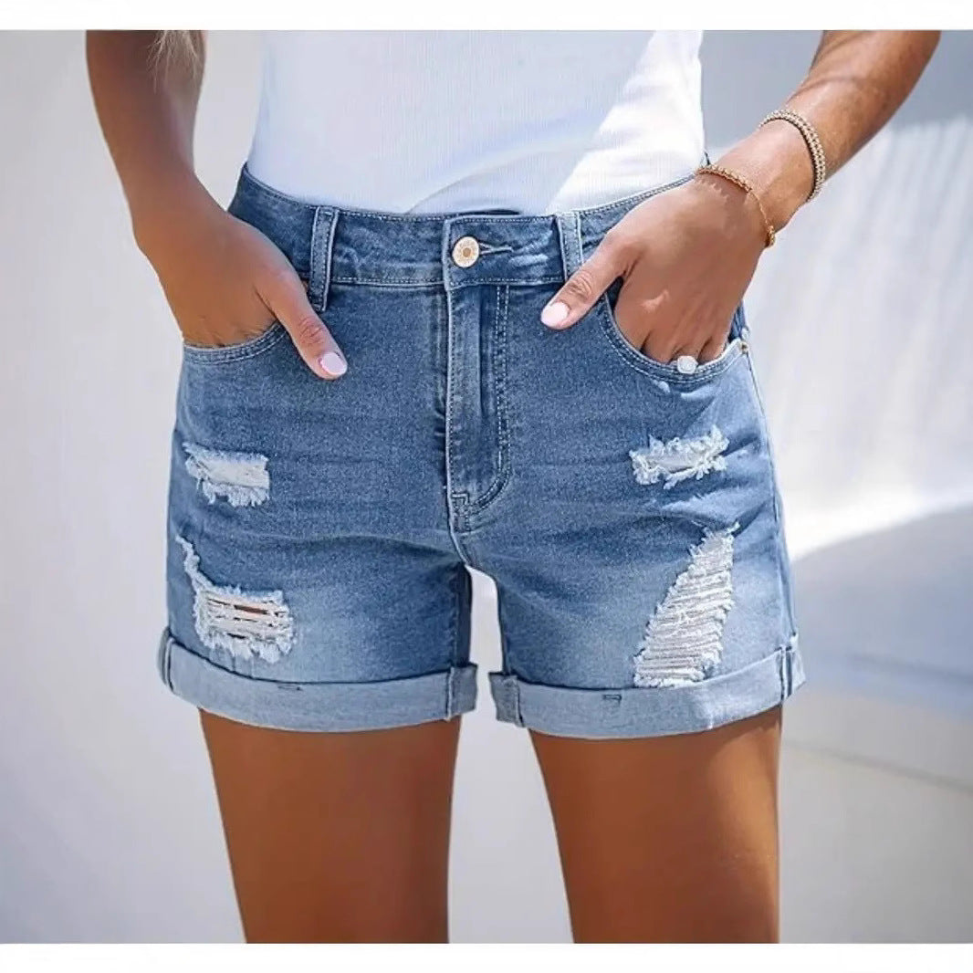 Damen kurze Destroyed Denim-Shorts im lässigen Look mit umgeschlagenen Säumen und stylischen Rissdetails