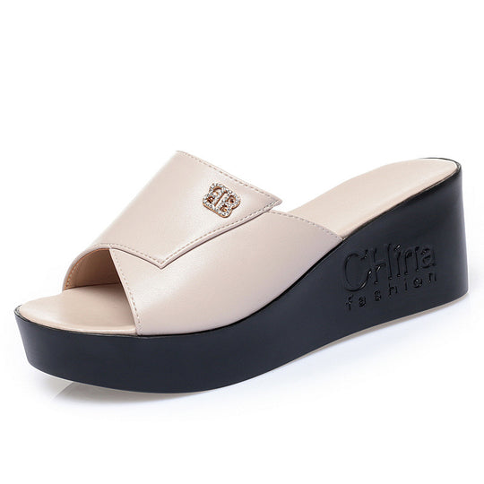 Damen Wedge-Sandaletten mit modischer Faltentechnik und bequemem Fußbett R&B