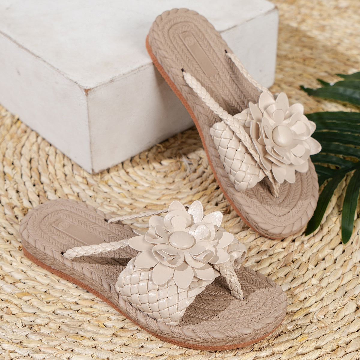 Damen Bunte Zehentrenner-Sandalen mit floralem Design R&B