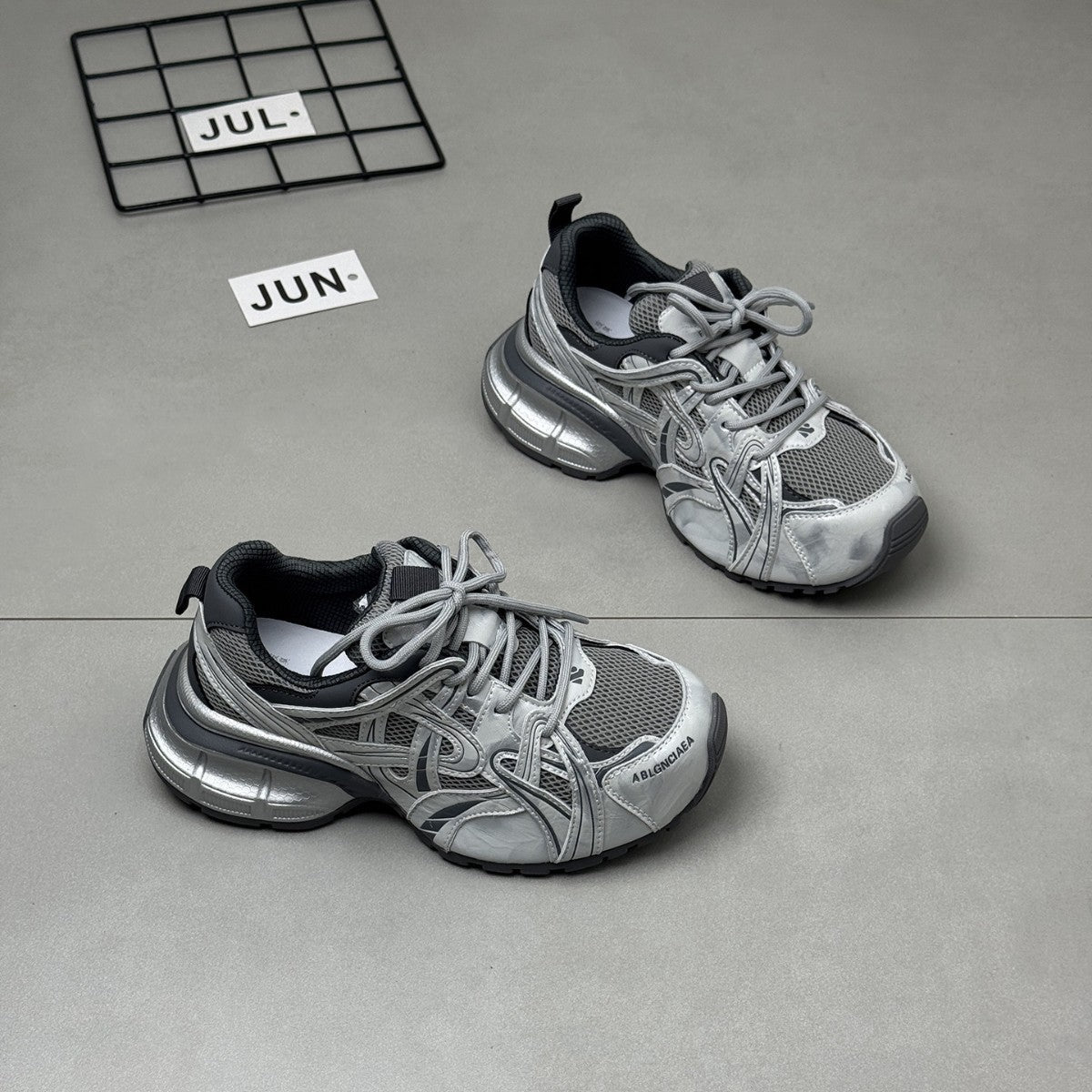 Damen sportliche Laufschuhe mit atmungsaktiver Oberflächenstruktur R&B