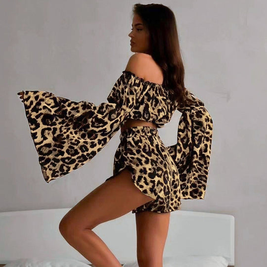 Damen Offshoulder Crop-Top mit weitem Arm und Leopardenmuster R&B