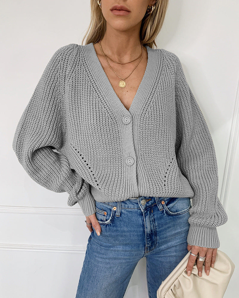 Damen Kurzstrickjacke mit tiefem V-Ausschnitt und Knopfdetails R&B