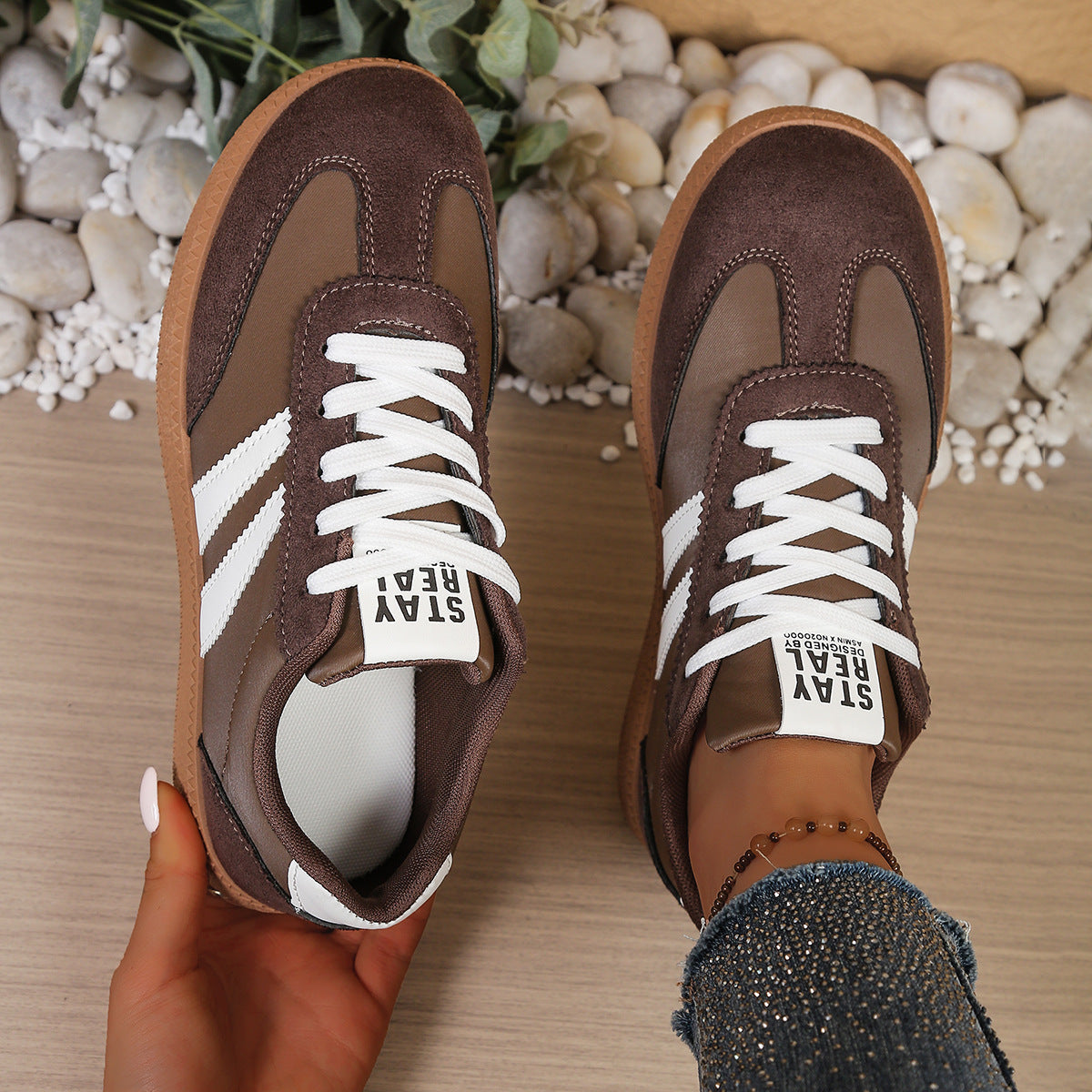 Damen Sneakers im sportlich-eleganten Design mit rutschfester Laufsohle R&B