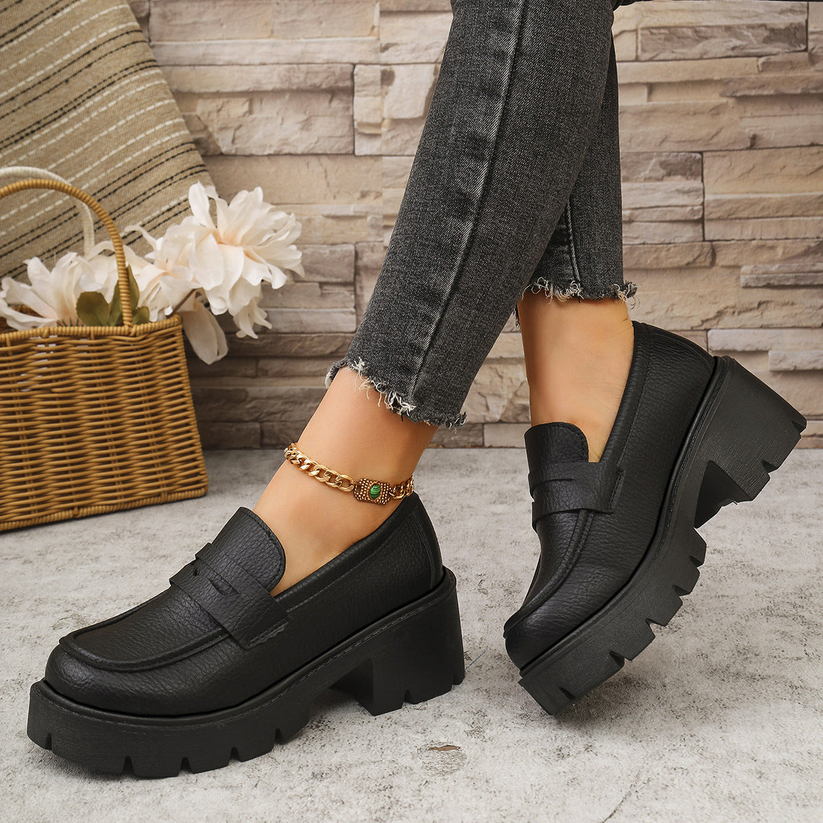 Damen Plateauslipper mit rutschfester Profilsohle und modischem Design R&B