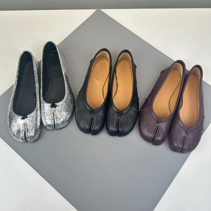 Damen Mokassin Balletschuhe mit einzigartiger Zehenform und glänzender Oberfläche
