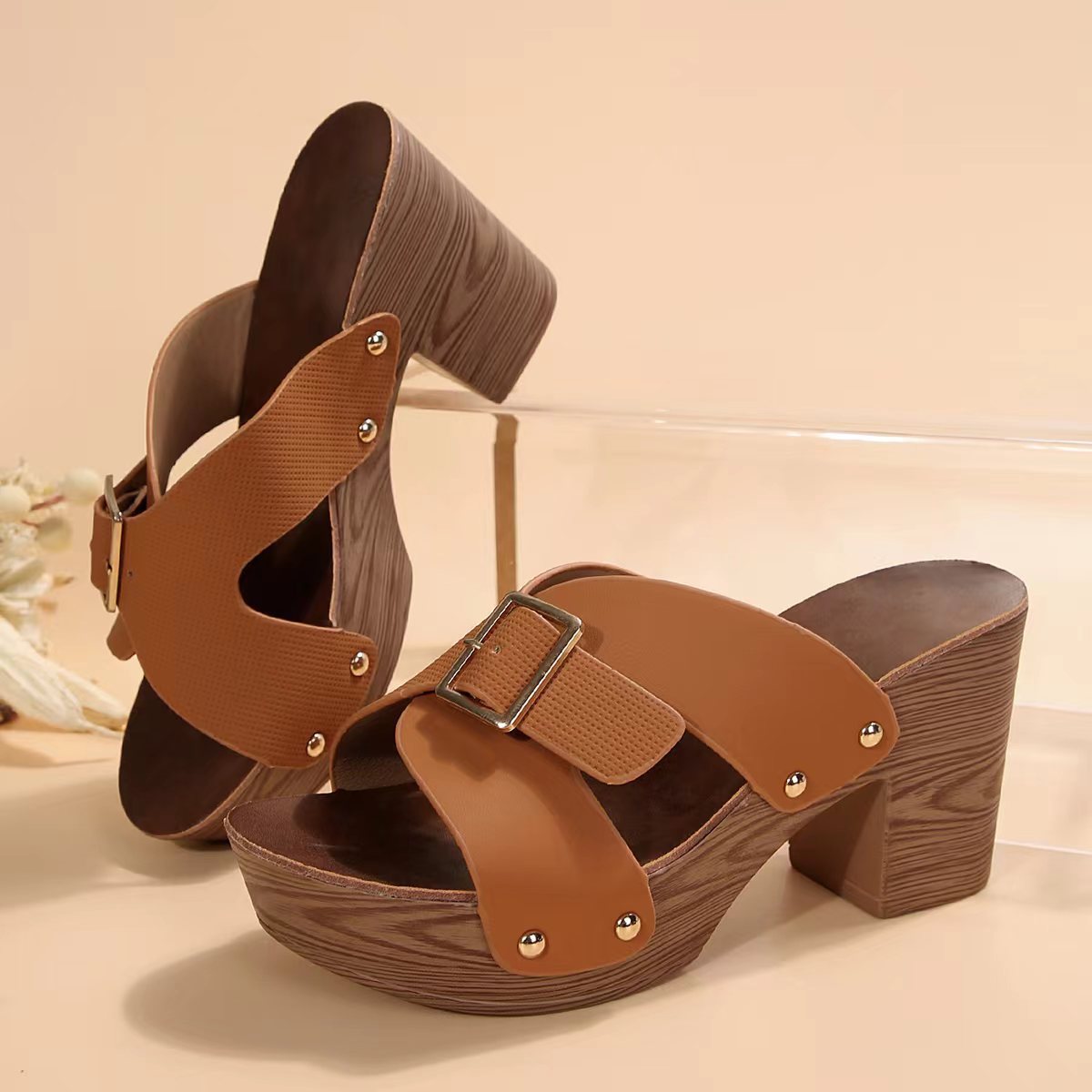 Damen Plattform-Sandalen mit trendigem Holz-Design und breitem Riemen R&B