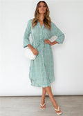 Damen Hemdblusenkleid mit verspielt-blumigem Muster und taillierbarem Bindegürtel R&B