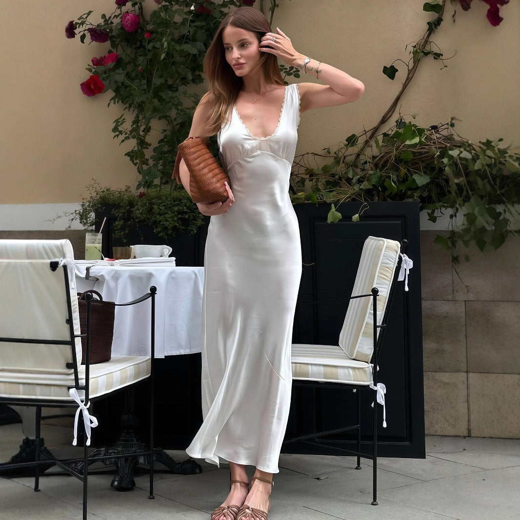 Damen elegantes Satin-Nachtkleid mit tiefem V-Ausschnitt und breiten Trägern R&B