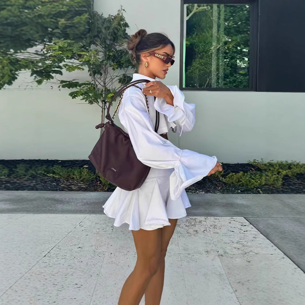 Damen modisches kurzämliges Set aus fließendem Material mit cropped Bluse und weit schwingendem Rock R&B