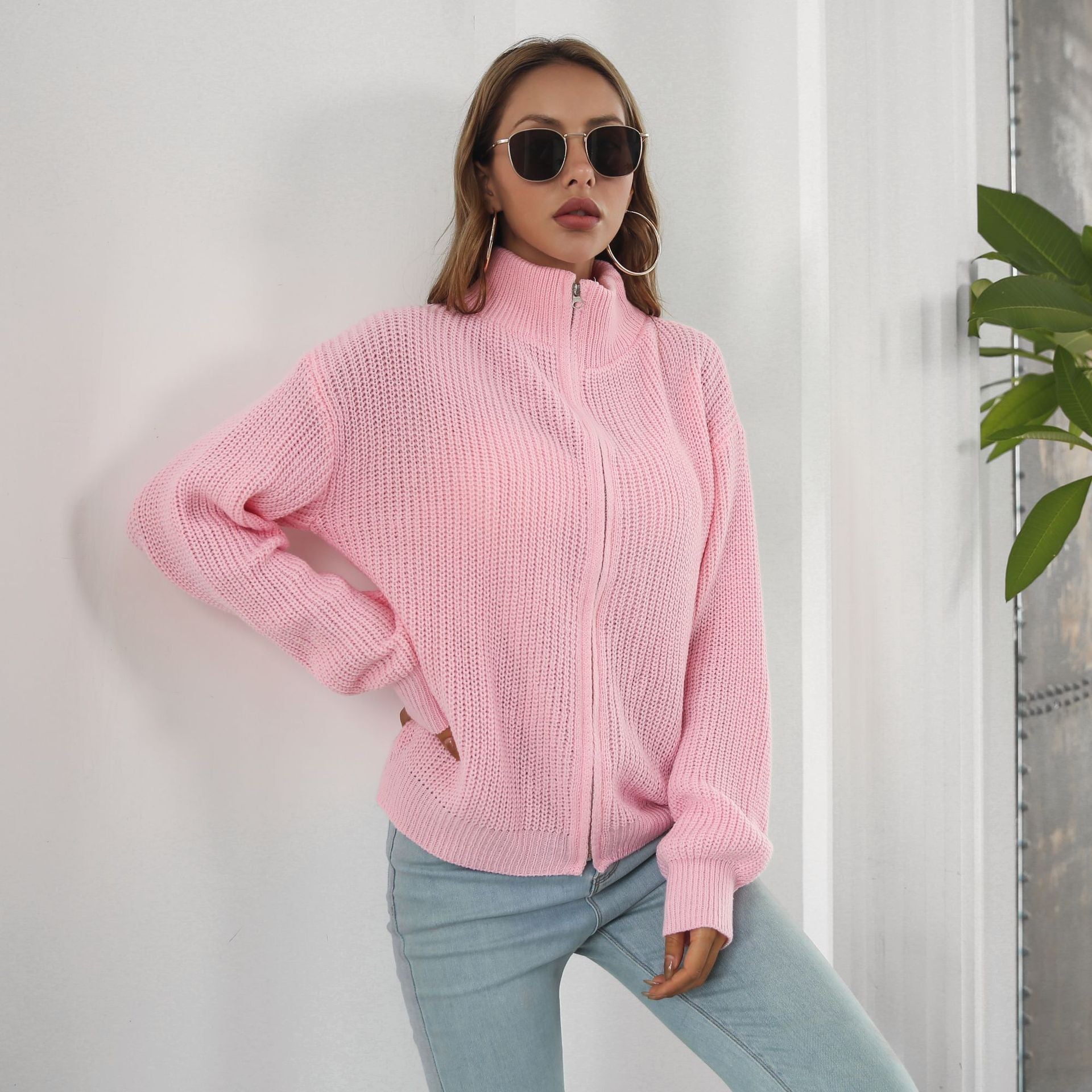 Damen Strickjacke mit hohem Kragen und Reißverschluss R&B