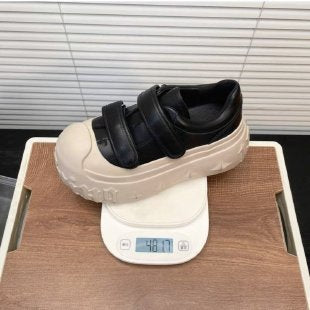 Damen Sportliche Veloursleder Sneaker mit verstellbarem Klettverschluss R&B