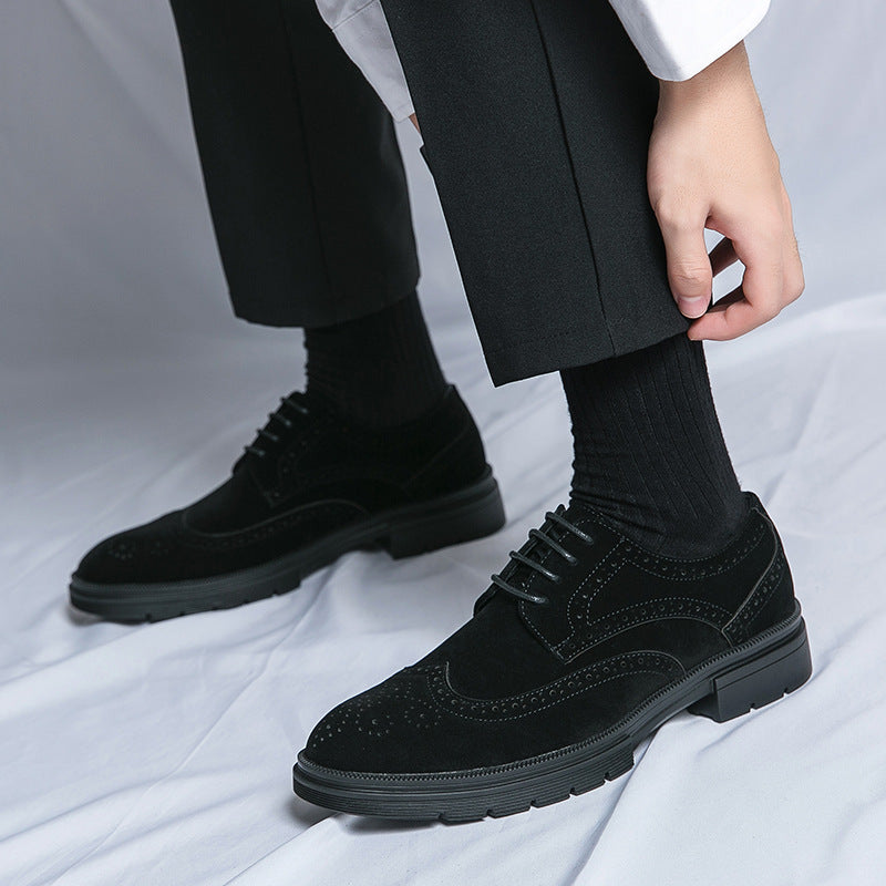 Herren elegante Schnürschuhe aus weichem Wildleder mit modischer Lochmusterung R&B