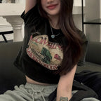 Damen Crop-T-Shirt mit kreativem Augenmotiv und Tourdruck R&B