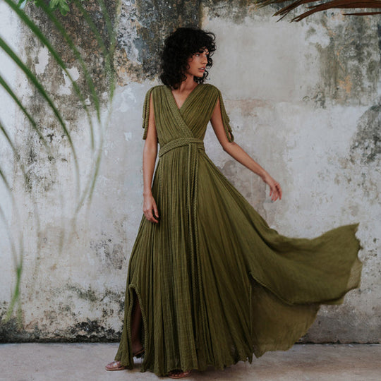 Damen Maxikleid mit tiefem V-Ausschnitt und seitlichem Schlitz R&B