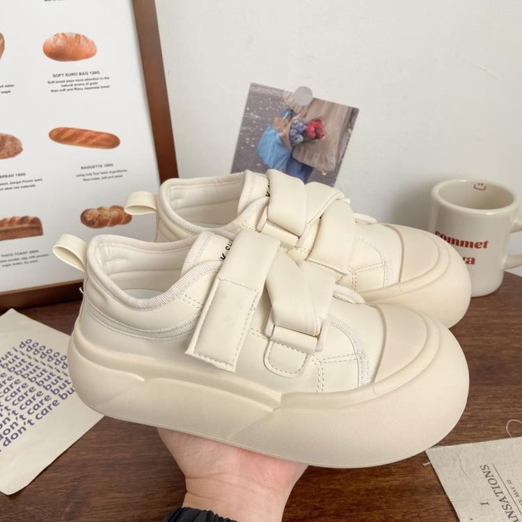 Damen Sneaker mit verstellbarem Klettverschluss und dämpfender Sohle R&B