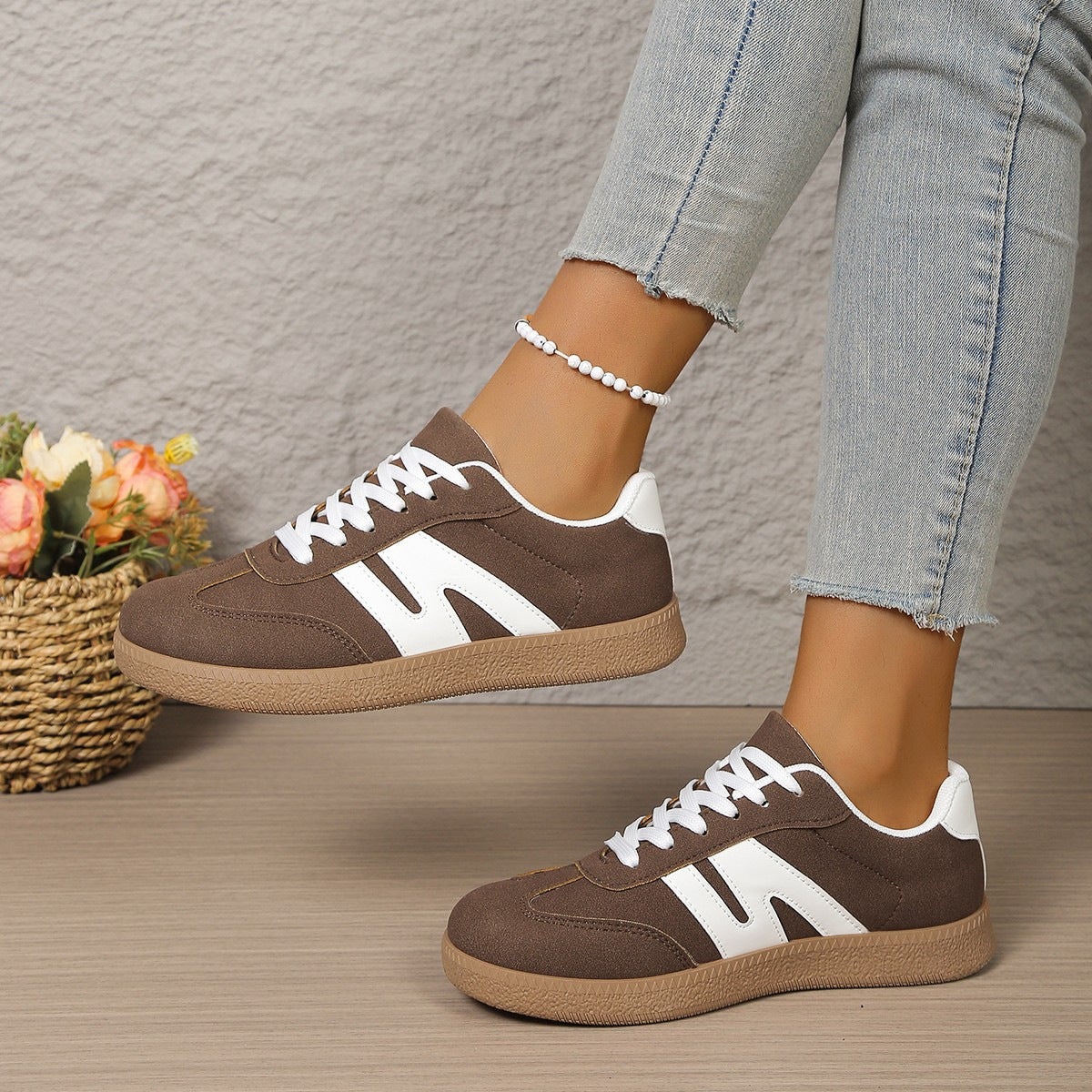 Damen Sportliche Sneakers mit komfortablem Dämpfungssystem und stylischem Design R&B