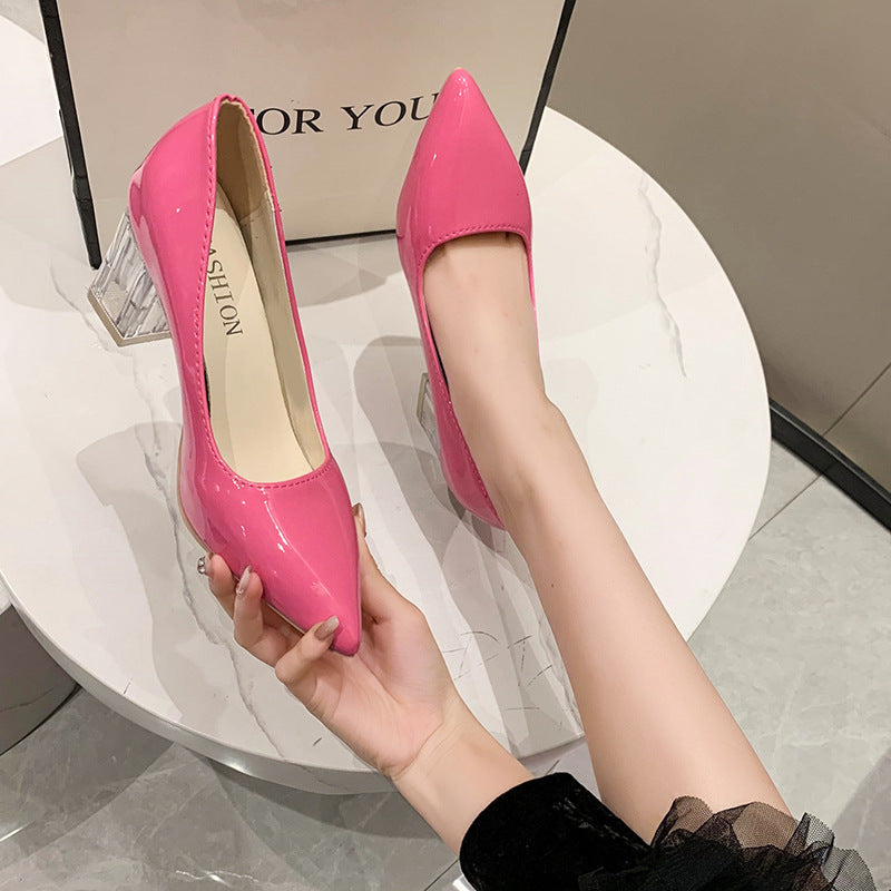 Damen klassische Pumps mit transparentem Blockabsatz und spitz zulaufender Vorderkappe R&B