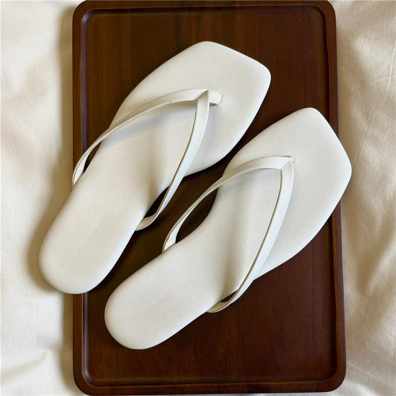 Damen Zehentrenner-Sandalen mit geschwungenem Fußbett und eleganter Riemenkonstruktion R&B