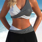 Damen Sport-Bikini-Set mit hochgeschlossenem Oberteil und schwingendem Rock R&B