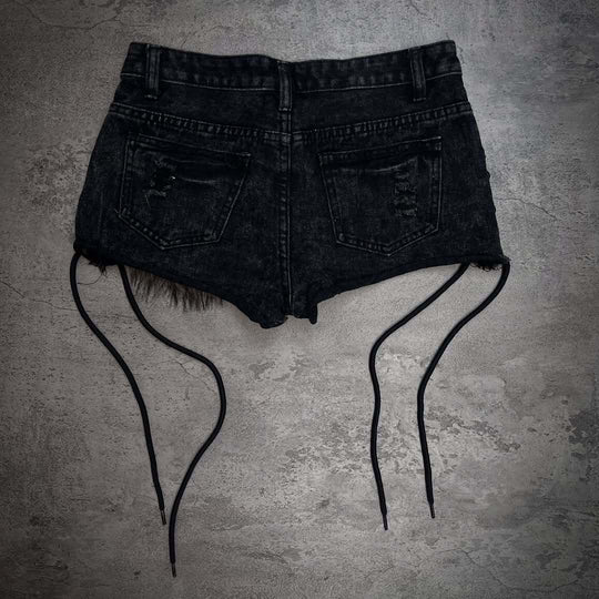 Damen Modische Denim-Shorts mit einzigartigen Lacing-Details und Kunstfell-Applikation R&B