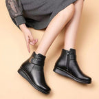 Damen Modische Stiefeletten mit Fleece-Futter und elegantem Schnallen-Detail R&B