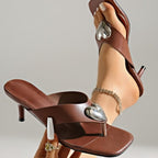 Damen Elegante Zehensandalen mit schickem Metall-Detail