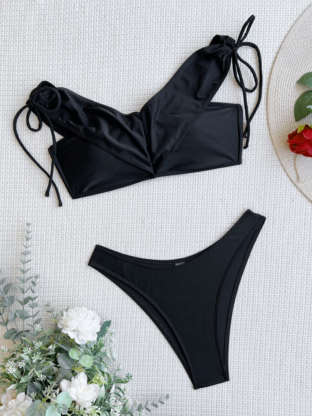 Damen Bandeau-Bikini mit verstellbaren Trägern und elegantem Twist-Design R&B