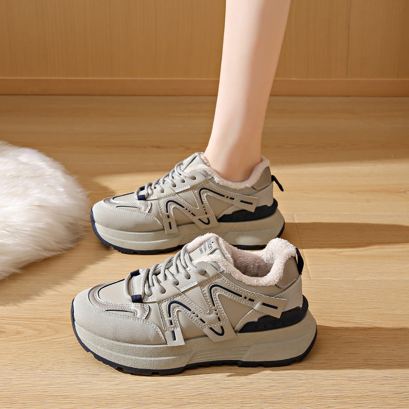 Damen Sportliche Sneakers mit kuscheligem Innenfutter und robustem Profil R&B