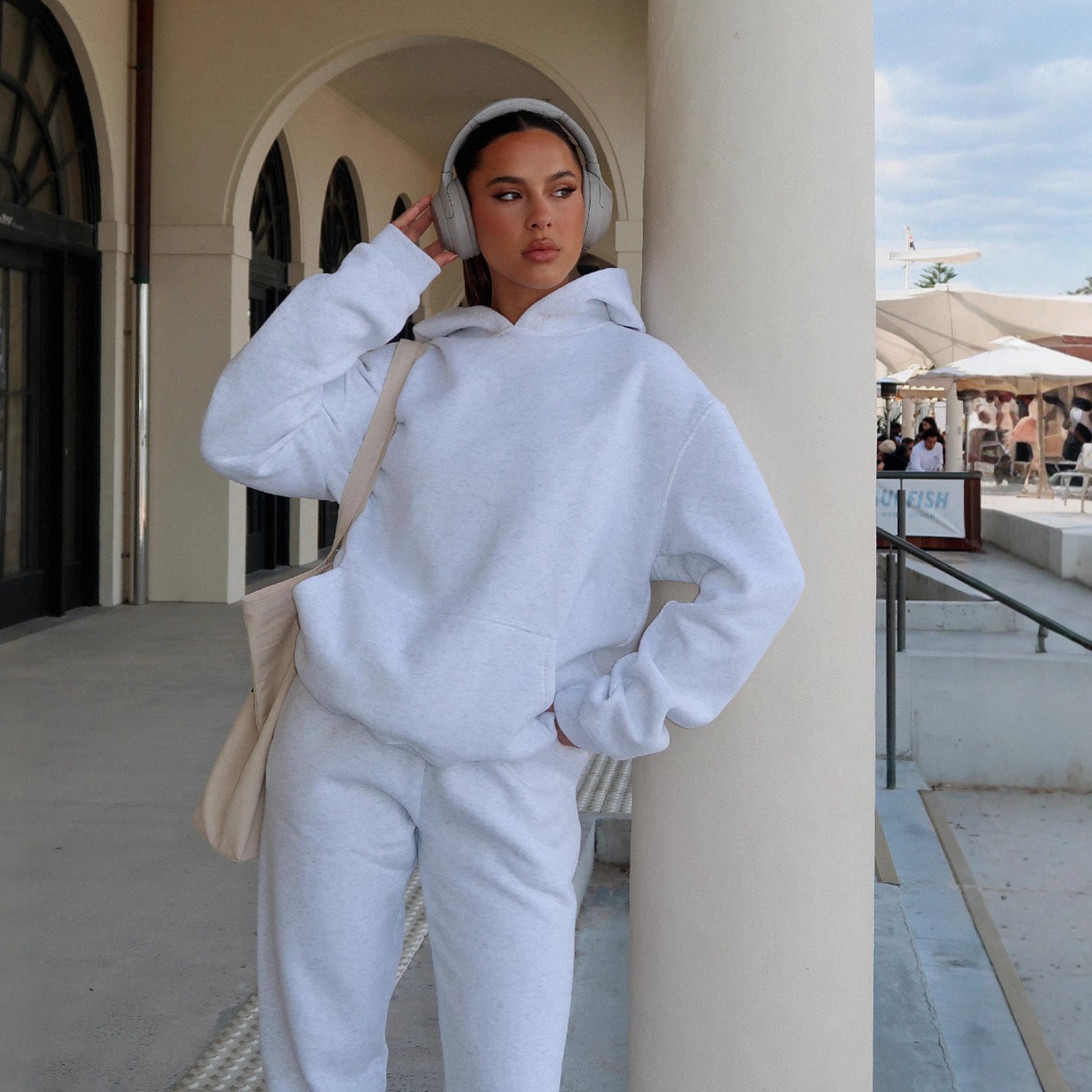 Damen Hoodie und Jogginghosen Set mit Kängurutasche R&B