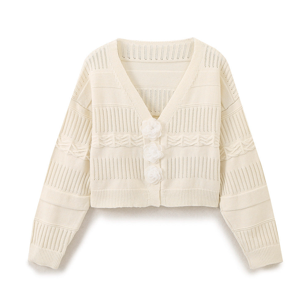 Damen modische Strickjacke mit romantischen Blumenknöpfen und lässigem Schnitt R&B