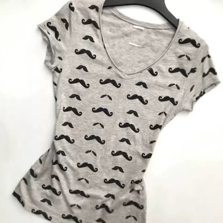Damen T-Shirt mit kreativem Schnurrbart-Design R&B