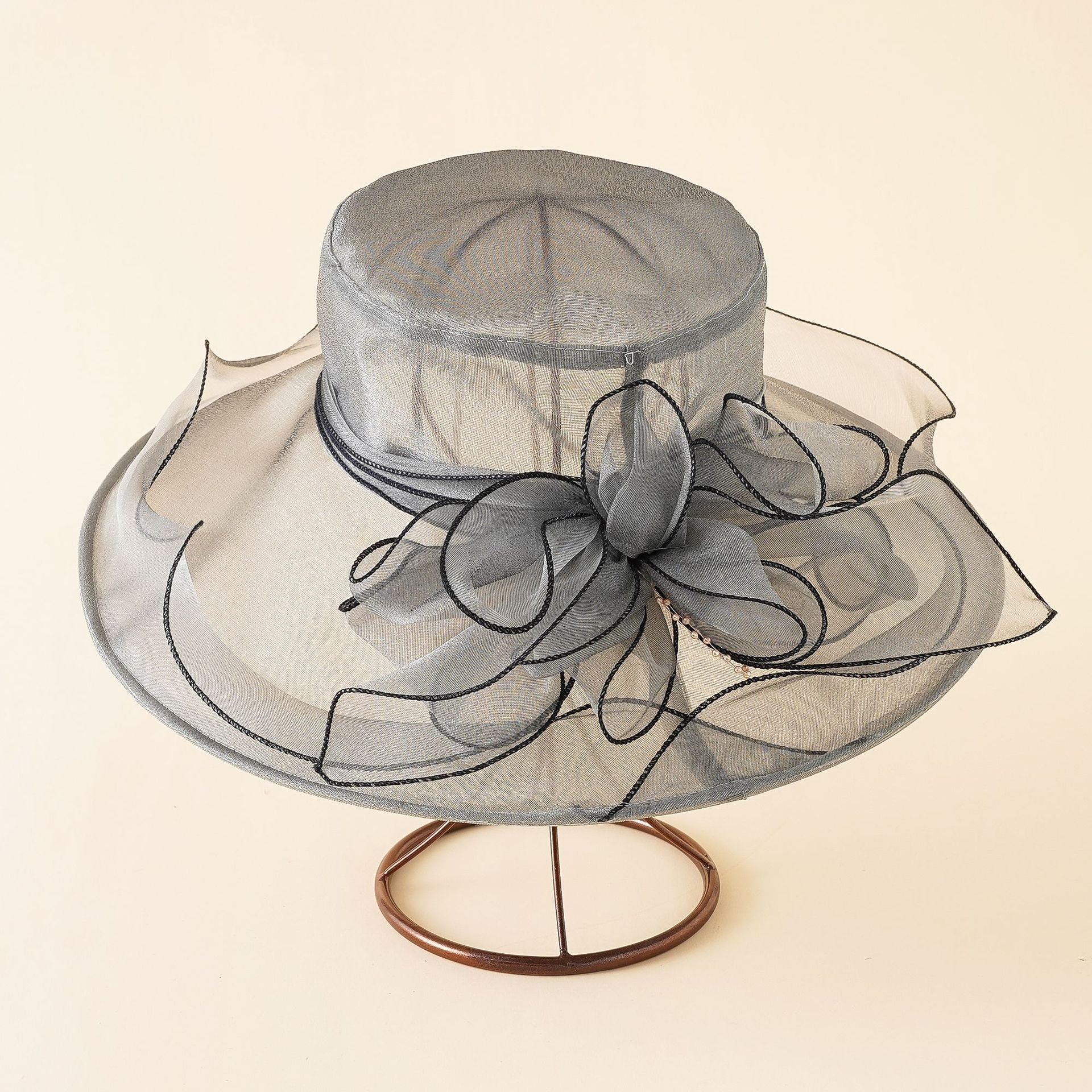 Damen Eleganter Sonnenhut mit Feiner Netzstruktur und Romantischen Schleifenelementen Heidi-Mode