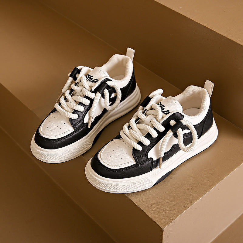 Damen Sportliche Sneakers mit atmungsaktivem Obermaterial und modischen Akzenten