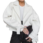 Damen Modische Cropped Jacke mit markanten Knopfdetails R&B