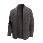 Damen Strickjacke mit modernem Schnitt und praktischen Taschen