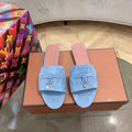 Damen Elegante Slippers aus weichem Wildleder mit dekorativem Riemendesign R&B