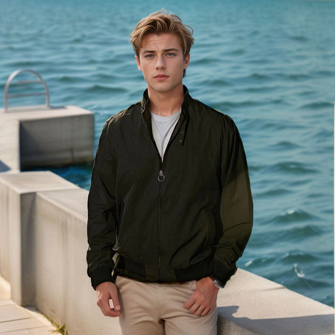Herren leichte und funktionale Übergangsjacke mit hochschließendem Kragen R&B