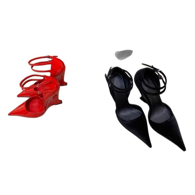Damen spitze Pumps mit eleganten Riemen R&B