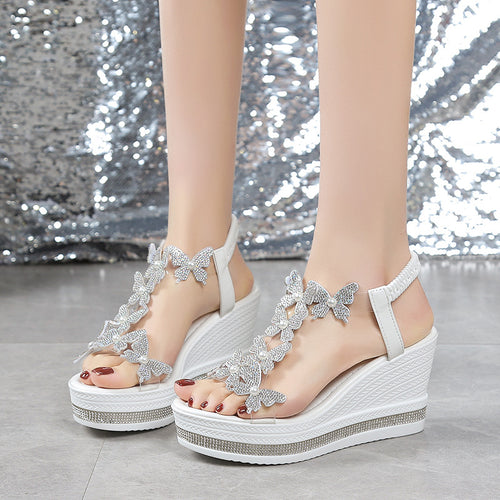 Damen Wedge-Sandalen mit floralen Akzenten und transparenten Riemen R&B