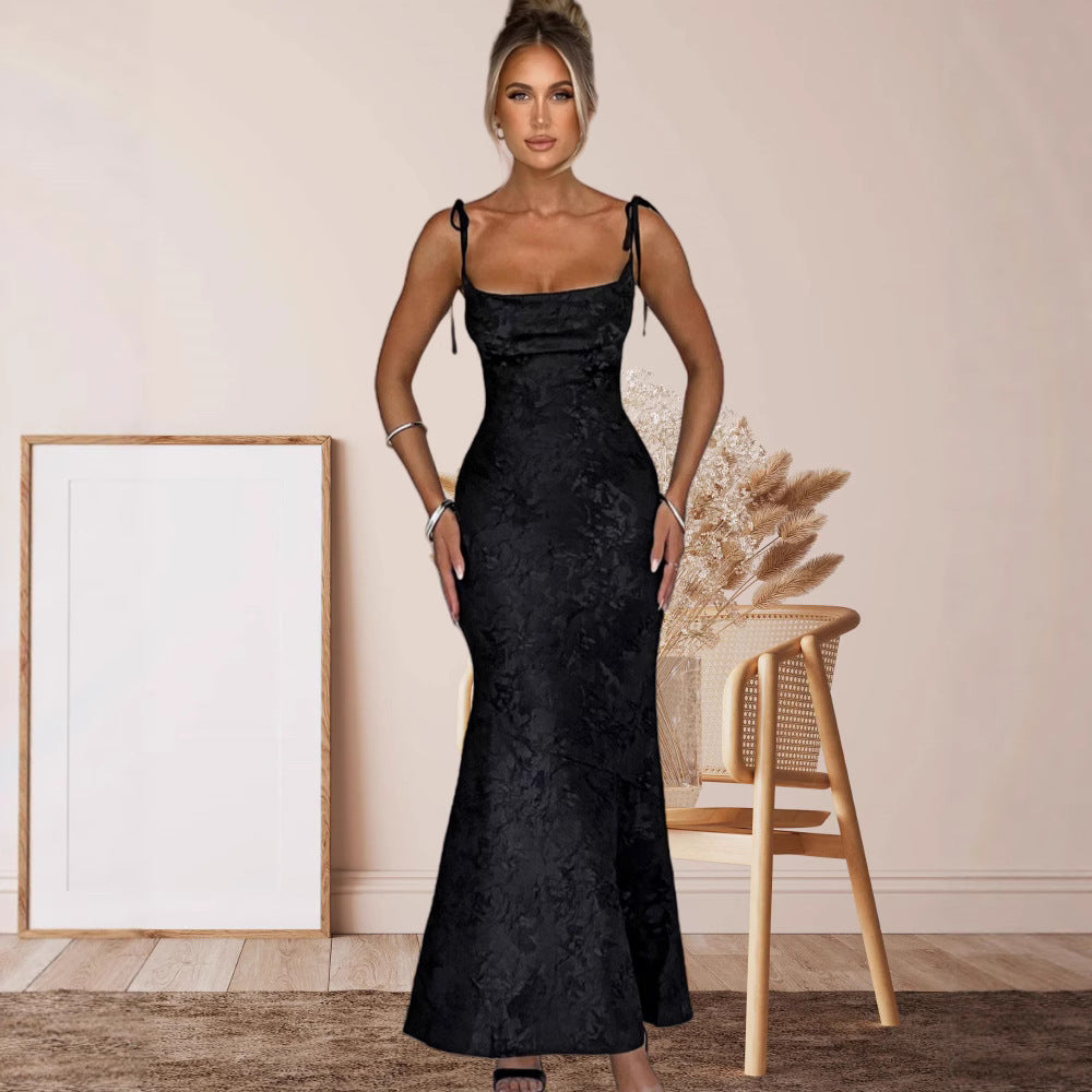 Damen Elegantes Langarm Abendkleid mit floralem Jacquard-Muster und zartem Rückenausschnitt R&B
